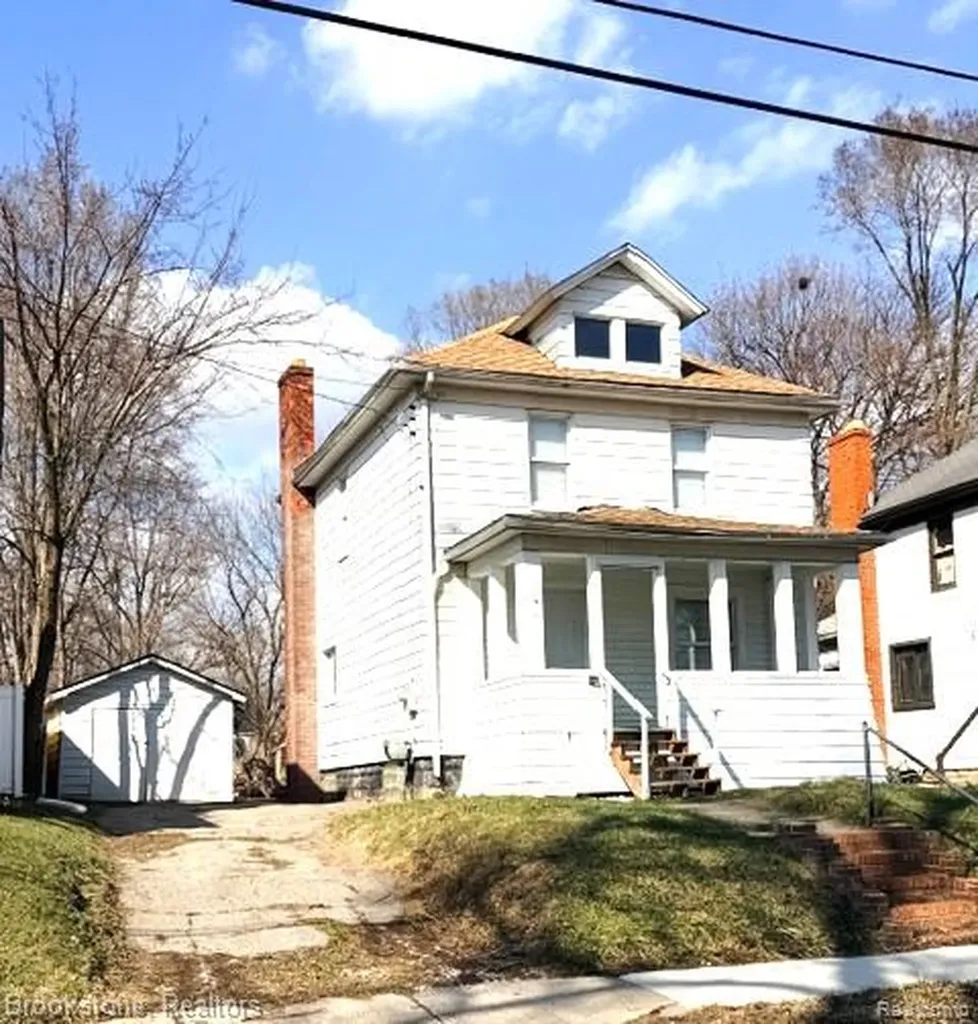 54 Hudson Avenue Pontiac City MI 48342