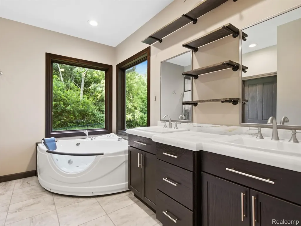 7055 Randall Drive Deerfield Township MI 48430