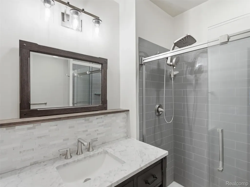 7055 Randall Drive Deerfield Township MI 48430