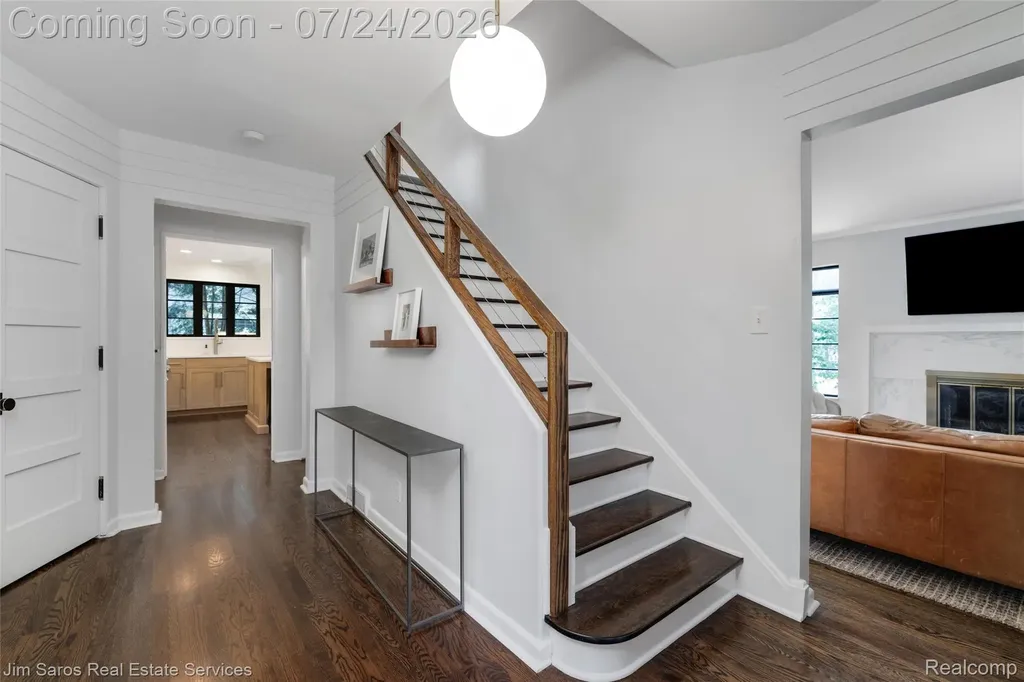 757 Middlesex Road Grosse Pointe Park City MI 48230