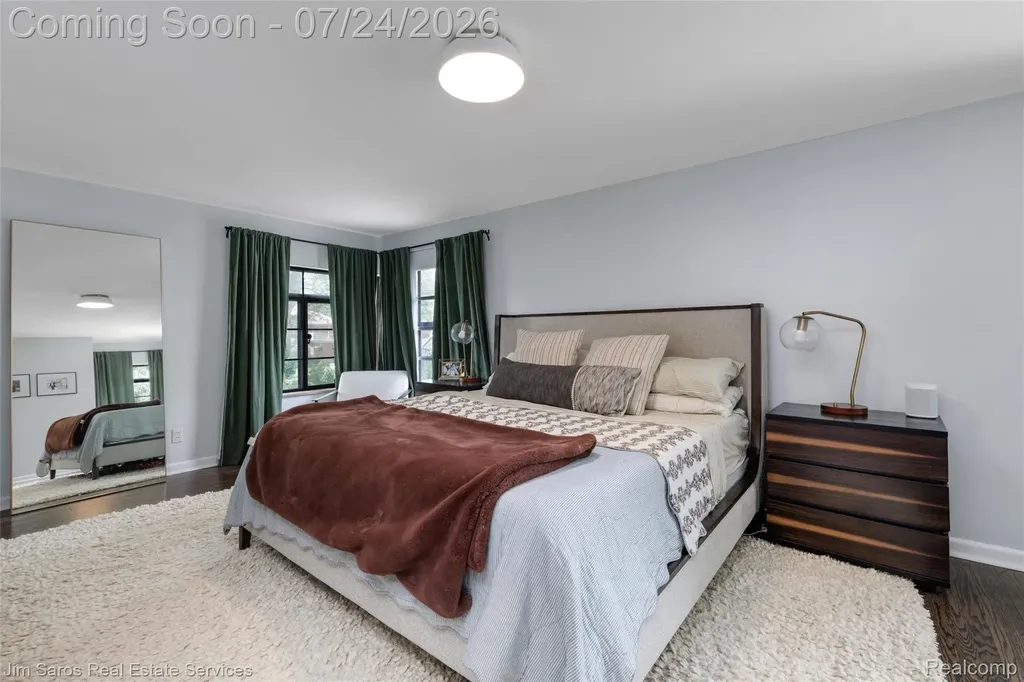 757 Middlesex Road Grosse Pointe Park City MI 48230