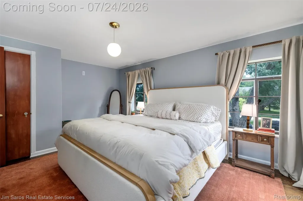 757 Middlesex Road Grosse Pointe Park City MI 48230