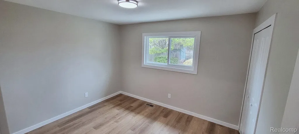 39284 Sunderland Drive Clinton Charter Township MI 48038