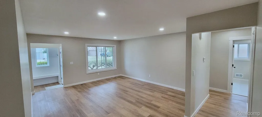 39284 Sunderland Drive Clinton Charter Township MI 48038