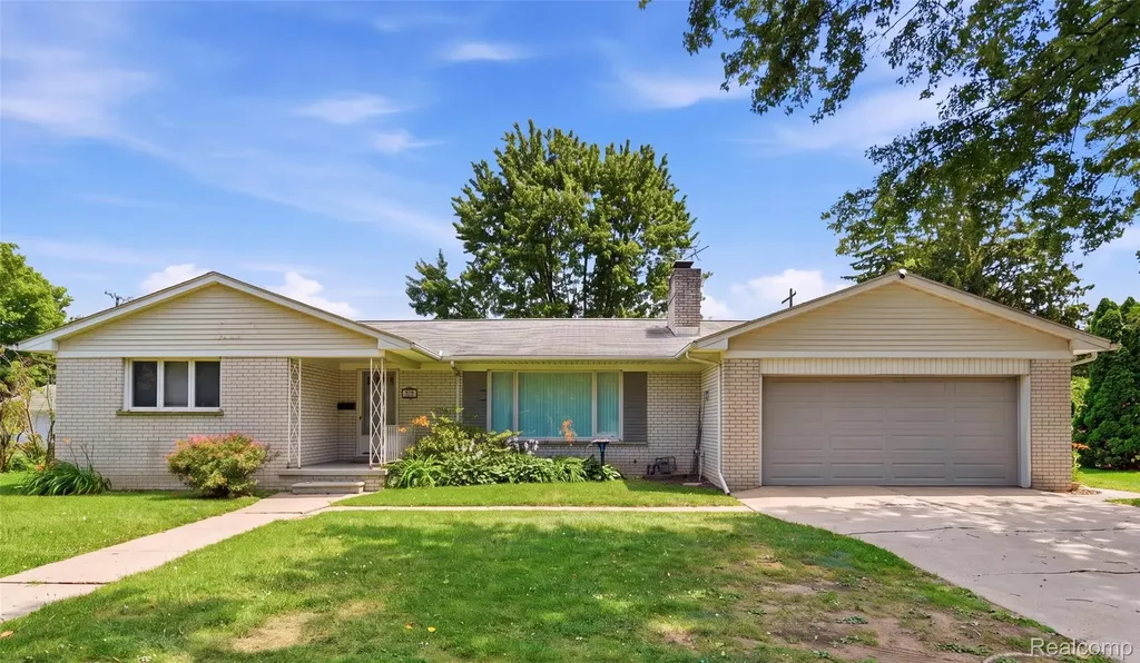 240 E Huron River Drive Belleville City MI 48111