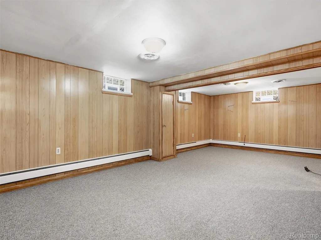 240 E Huron River Drive Belleville City MI 48111