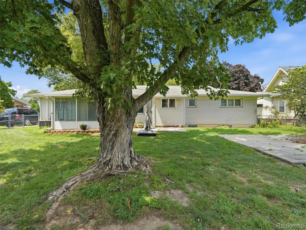 240 E Huron River Drive Belleville City MI 48111
