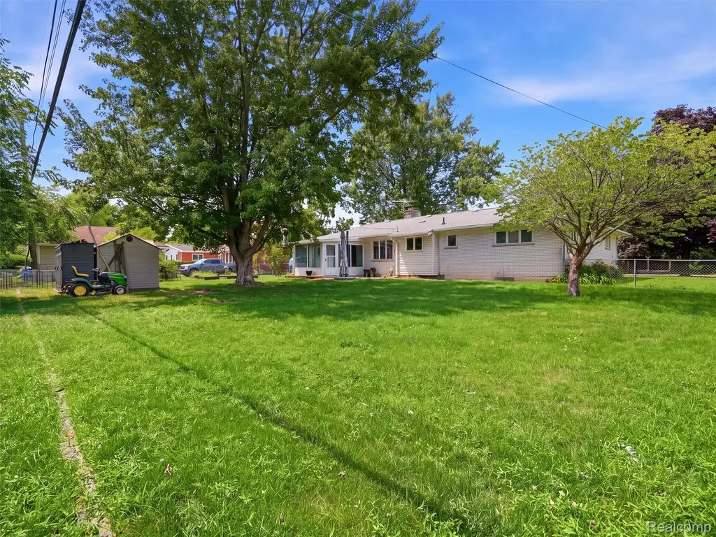 240 E Huron River Drive Belleville City MI 48111