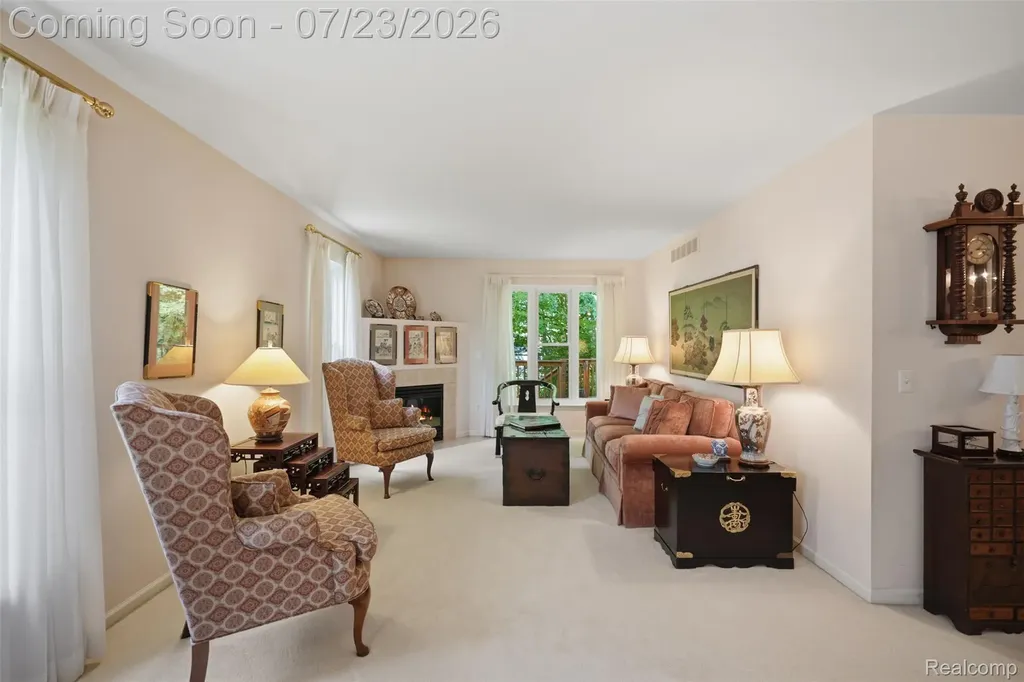 668 Shady Maple Drive Wixom City MI 48393