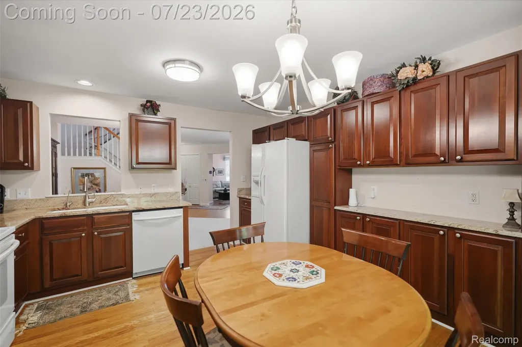 668 Shady Maple Drive Wixom City MI 48393