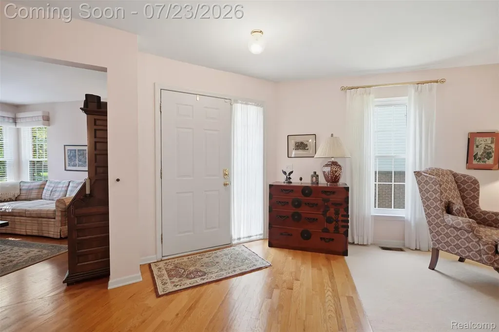 668 Shady Maple Drive Wixom City MI 48393