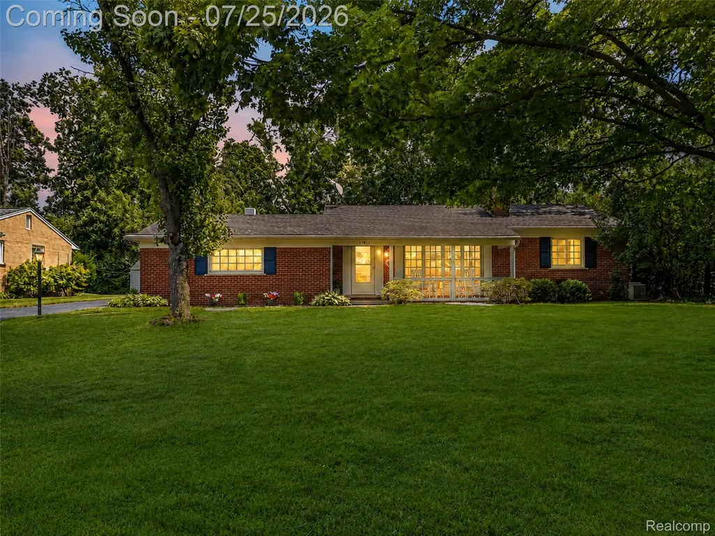31921 Nottingwood Street Farmington Hills City MI 48334