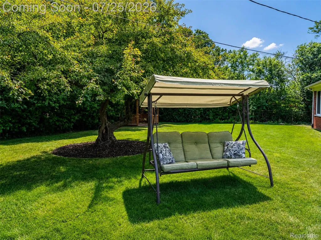 31921 Nottingwood Street Farmington Hills City MI 48334