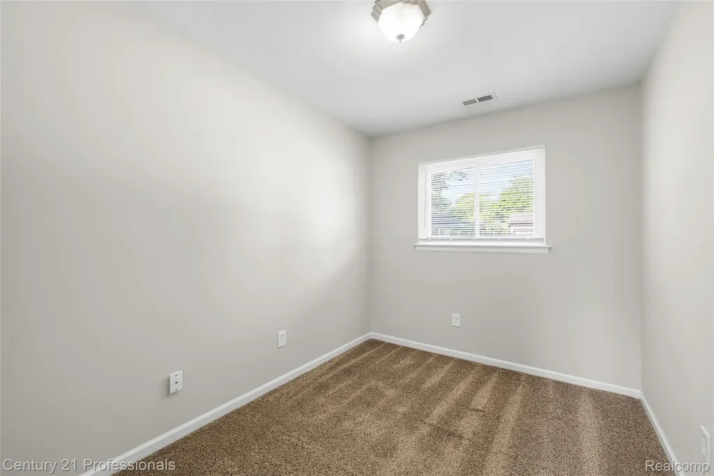 22830 Colgate Street Farmington Hills City MI 48336