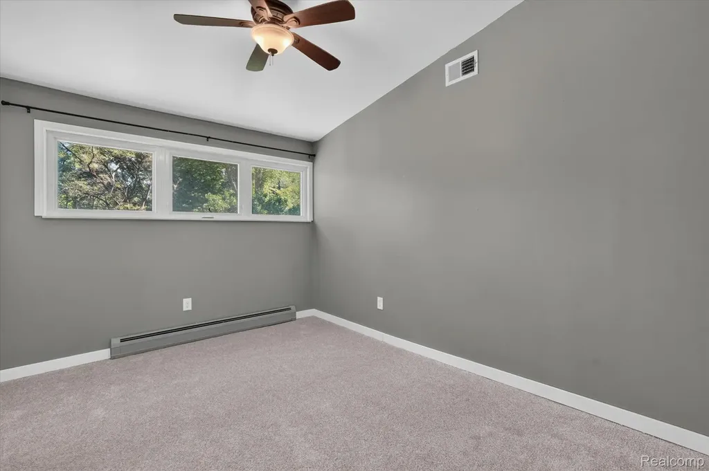 1434 Petts Road Fenton Charter Township MI 48430