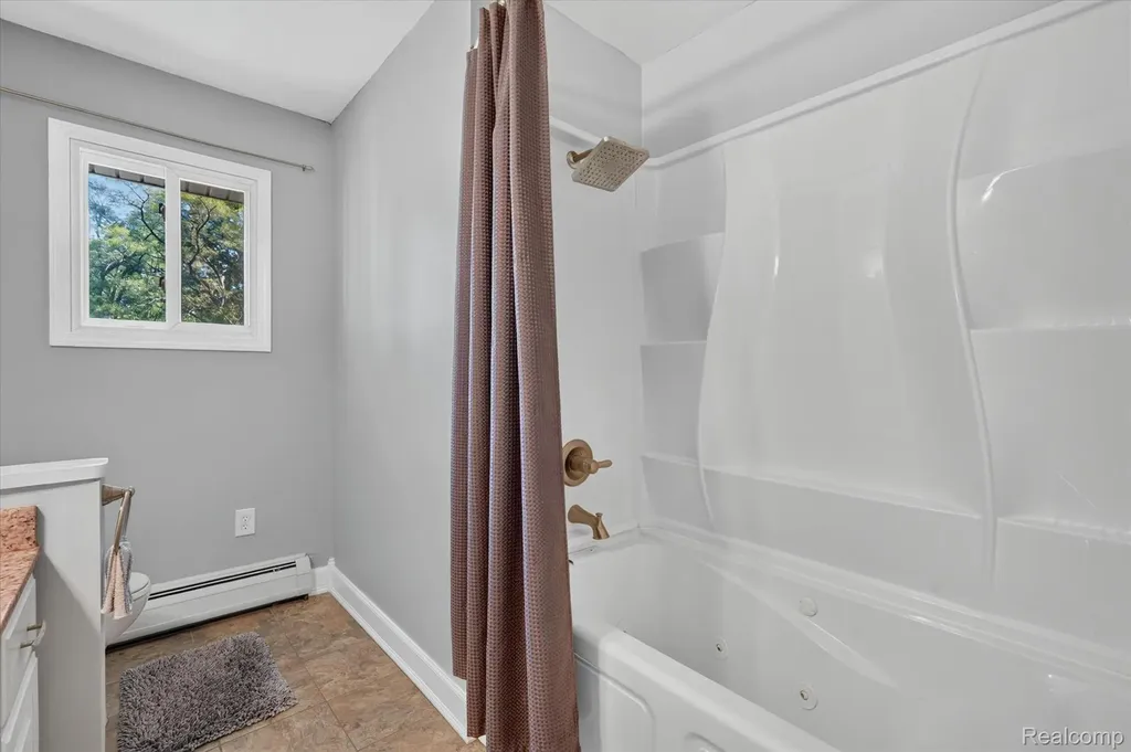 1434 Petts Road Fenton Charter Township MI 48430