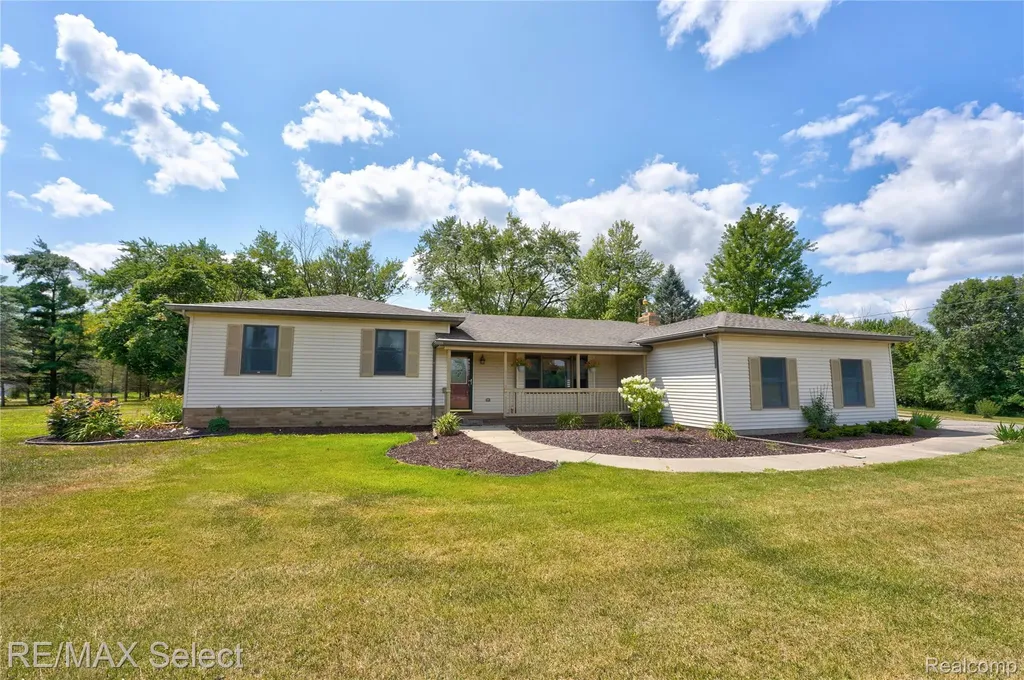 9394 Seymour Road Gaines Township MI 48473