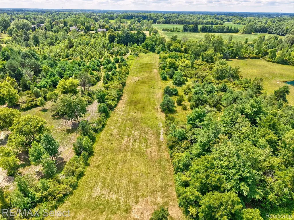 9394 Seymour Road Gaines Township MI 48473