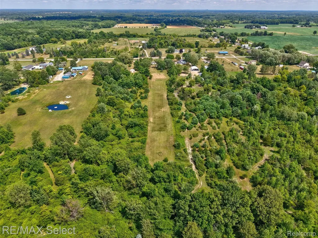 9394 Seymour Road Gaines Township MI 48473