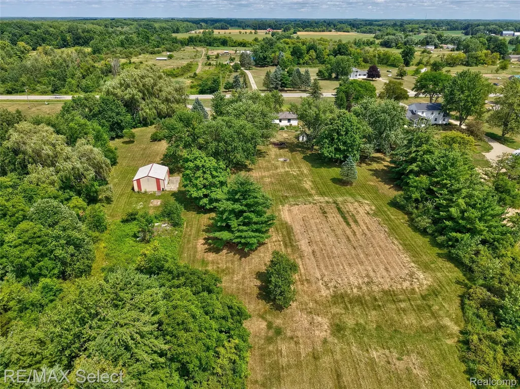 9394 Seymour Road Gaines Township MI 48473