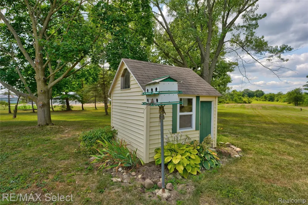 9394 Seymour Road Gaines Township MI 48473