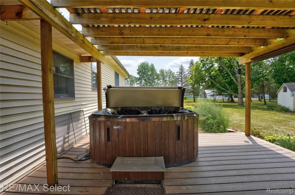 9394 Seymour Road Gaines Township MI 48473