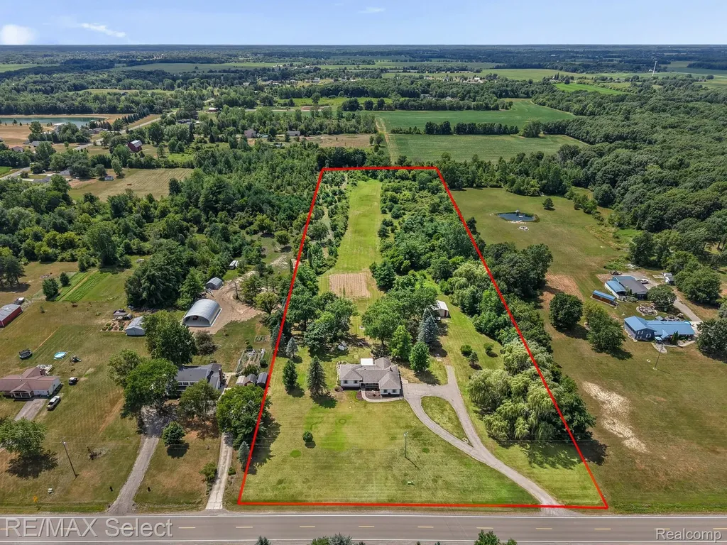 9394 Seymour Road Gaines Township MI 48473