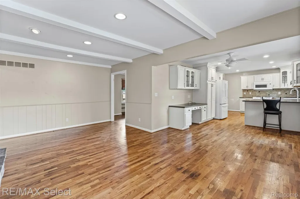9394 Seymour Road Gaines Township MI 48473