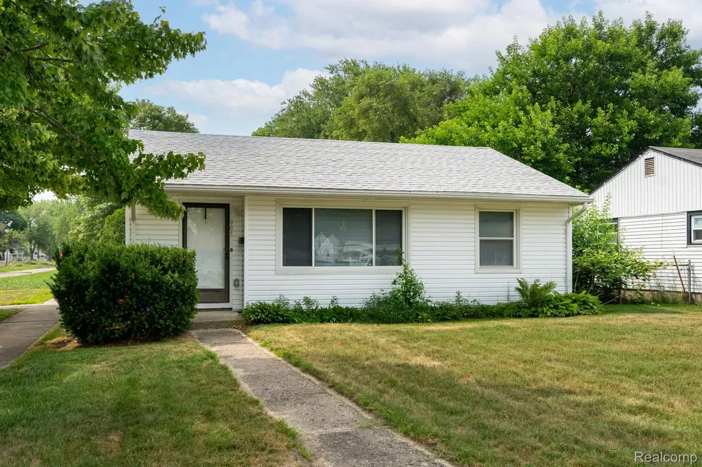 905 Sprague Avenue Madison Heights City MI 48071