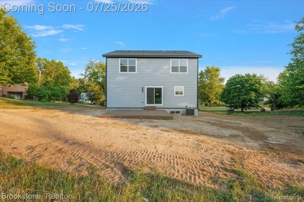 3080 W Newberry Road Waterford Charter Township MI 48329