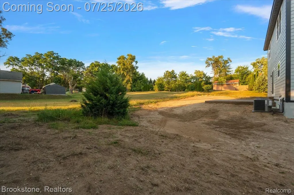 3080 W Newberry Road Waterford Charter Township MI 48329