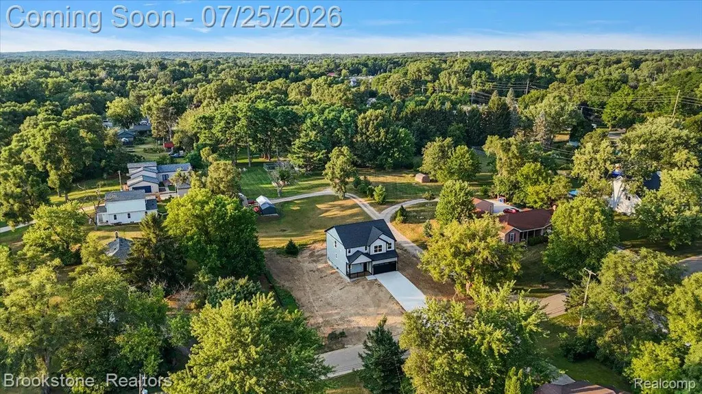 3080 W Newberry Road Waterford Charter Township MI 48329