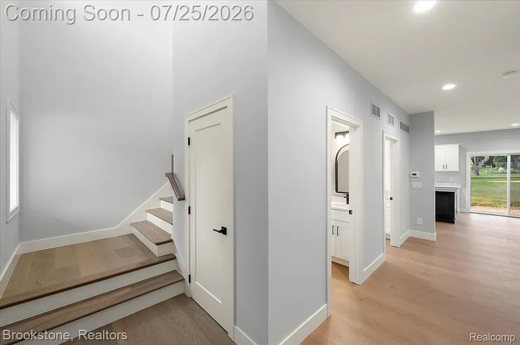 3080 W Newberry Road Waterford Charter Township MI 48329