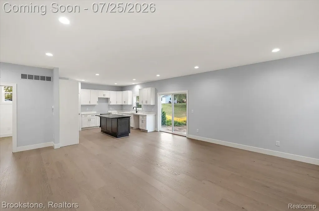 3080 W Newberry Road Waterford Charter Township MI 48329