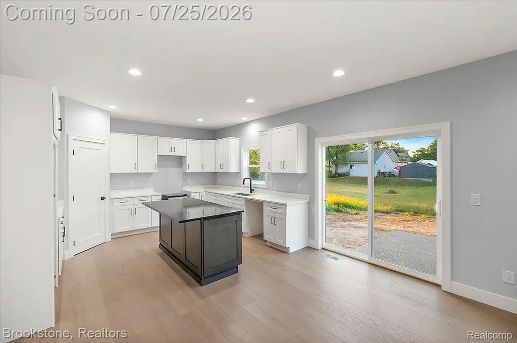 3080 W Newberry Road Waterford Charter Township MI 48329