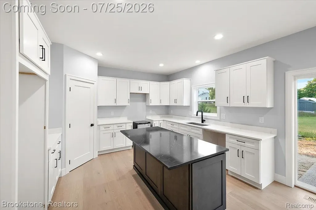 3080 W Newberry Road Waterford Charter Township MI 48329