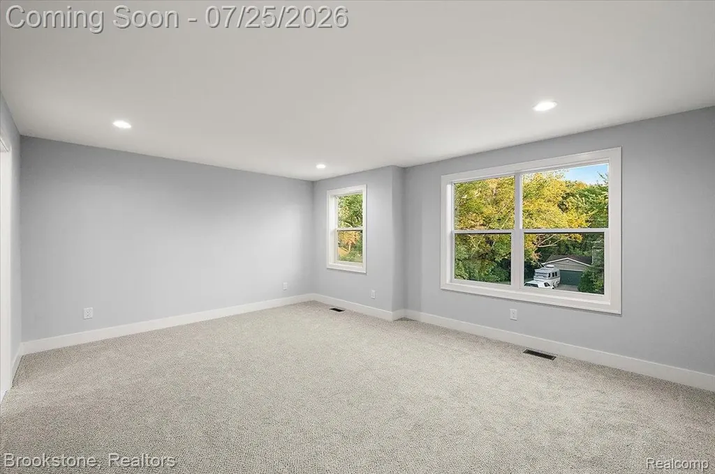 3080 W Newberry Road Waterford Charter Township MI 48329