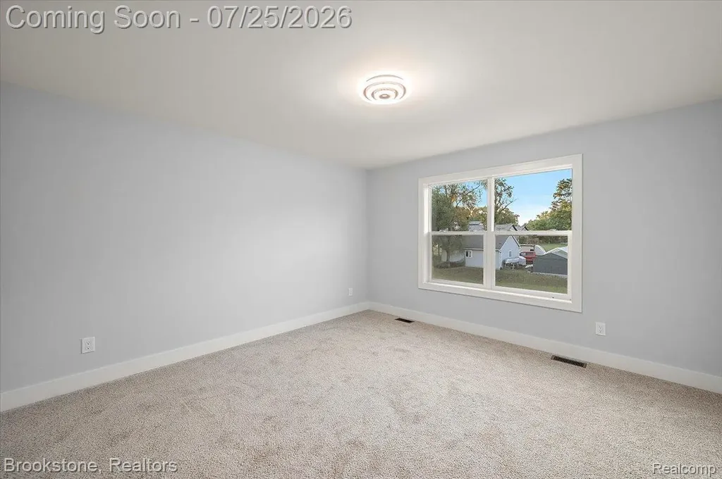 3080 W Newberry Road Waterford Charter Township MI 48329