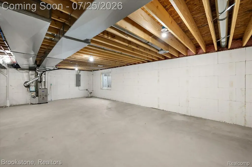 3080 W Newberry Road Waterford Charter Township MI 48329