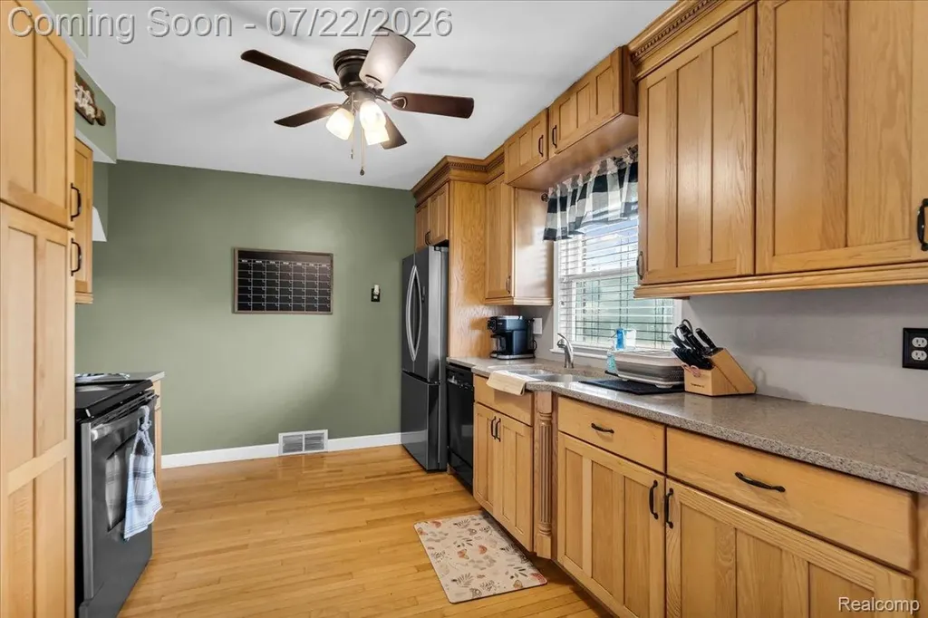 5947 Edgewood Boulevard Monroe Charter Township MI 48161