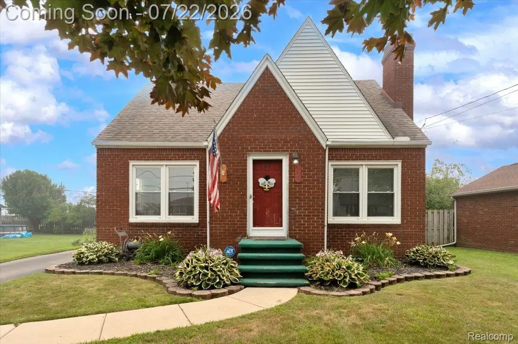 5947 Edgewood Boulevard Monroe Charter Township MI 48161