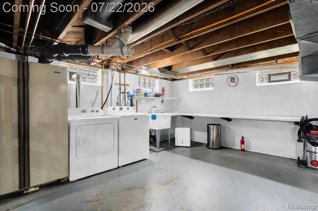 5947 Edgewood Boulevard Monroe Charter Township MI 48161