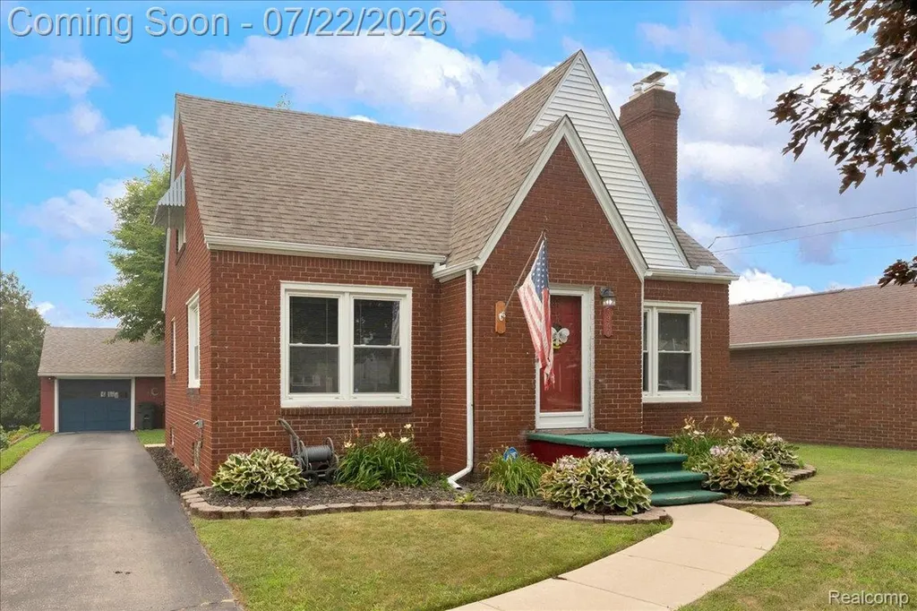 5947 Edgewood Boulevard Monroe Charter Township MI 48161