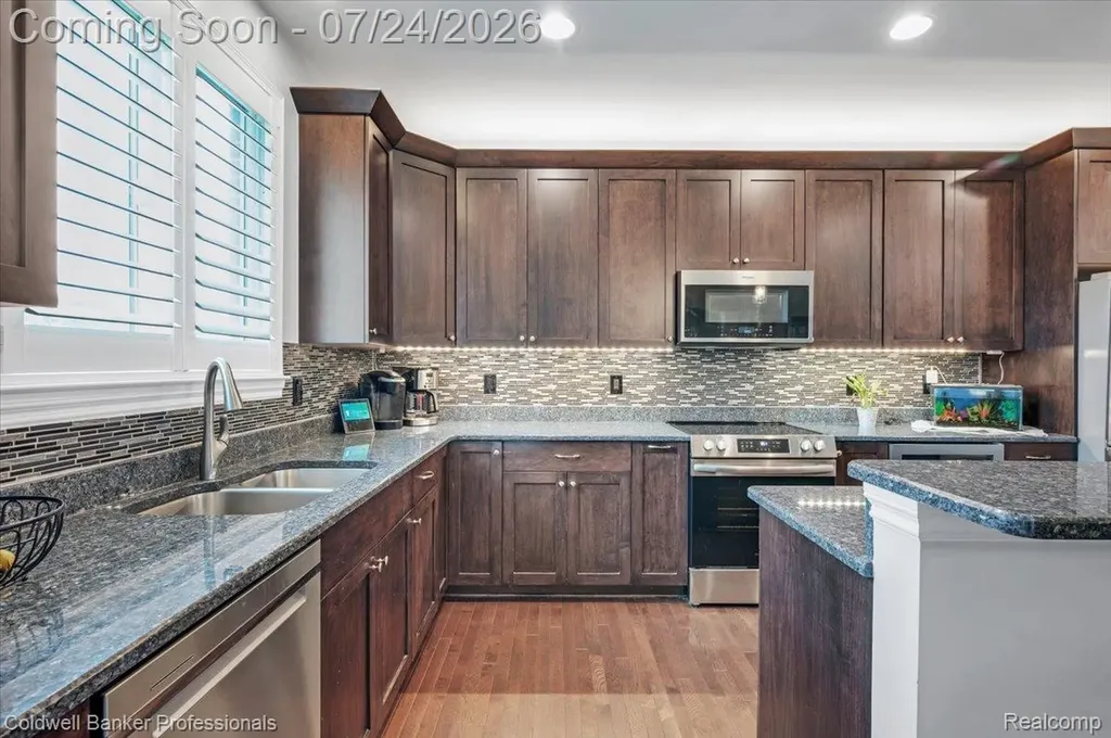 801 Watersmeet Drive Oxford Charter Township MI 48371
