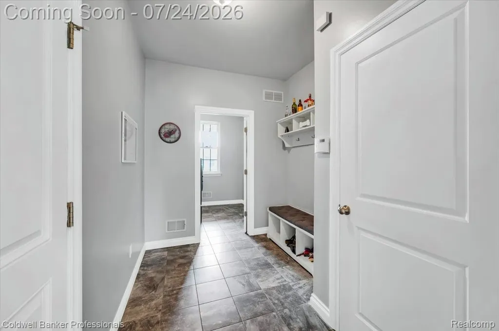 801 Watersmeet Drive Oxford Charter Township MI 48371