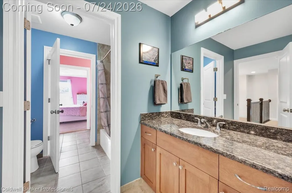 801 Watersmeet Drive Oxford Charter Township MI 48371
