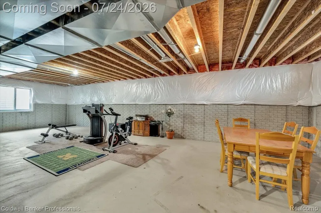 801 Watersmeet Drive Oxford Charter Township MI 48371