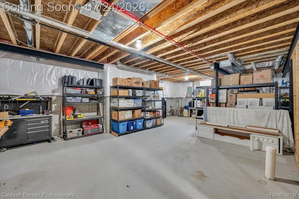 801 Watersmeet Drive Oxford Charter Township MI 48371