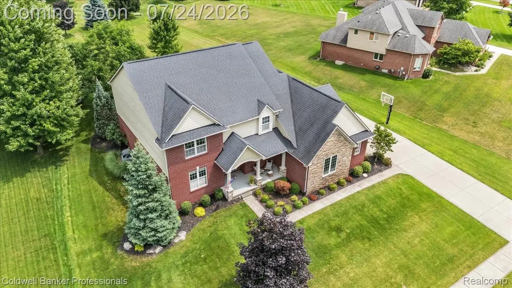 801 Watersmeet Drive Oxford Charter Township MI 48371