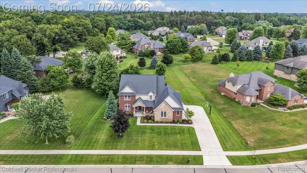 801 Watersmeet Drive Oxford Charter Township MI 48371